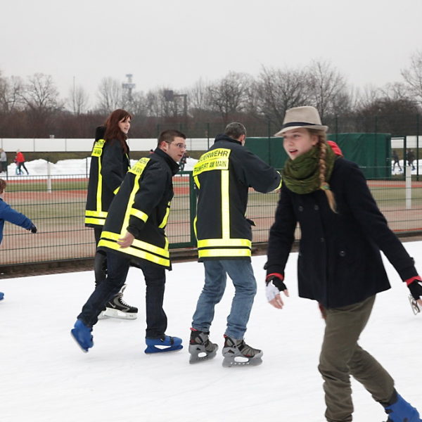 Eislaufen Jugendfeuerwehr 2012